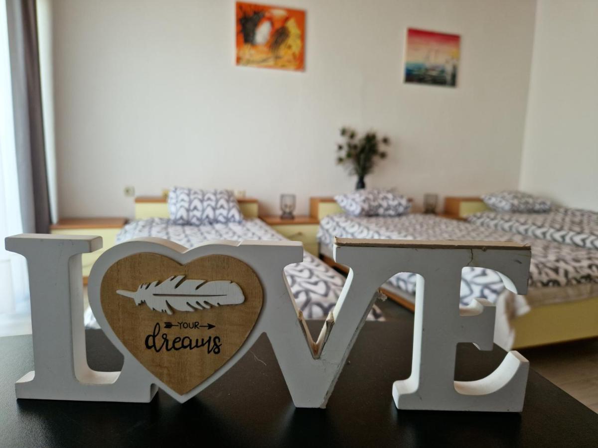 Motel "Tri Lovca" Knin Exterior foto