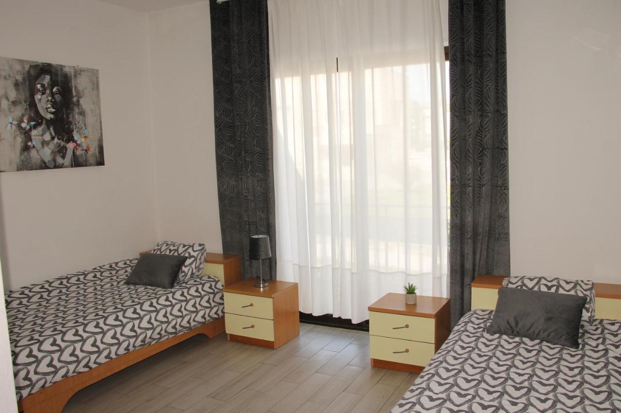 Motel "Tri Lovca" Knin Exterior foto